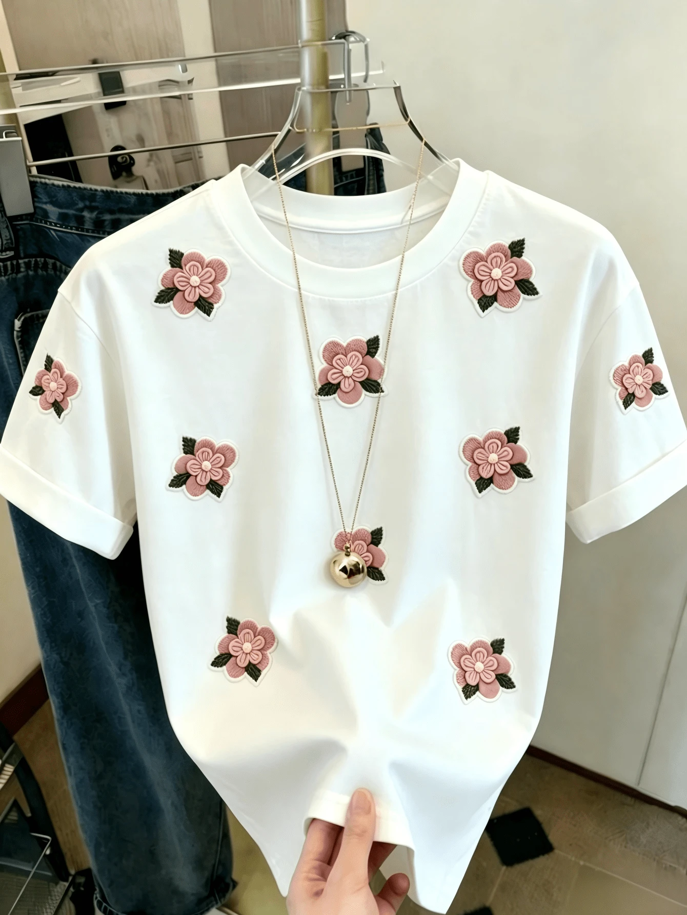 Resyla Women's Floral Print Round Neck Short Sleeve Casual Loose Fit T-Shirt - Baby Pink - View 1