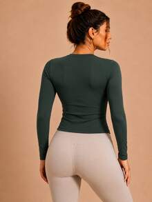 Slim Fit Slim Sweatshirt Design With Dry Fit Technology That Delivers Coolness And Style - Verde Esmeralda - 查看 3