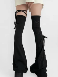 ROMWE Anime 1Pairy2k Millennium Spice Girls Punk Style Black Micro-Speaker Long Tube Stackable Socks Cover, With Strap Anti-Slip, Fashionable And Simple Versatile Women's Leg Cover, Suitable For Daily, Dating, Parties, Shopping And Other Matching Items - Black with straps - View 3
