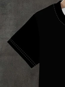 1套青少年男孩夏季休閒兩件套套裝，配色拼接垂直條紋上衣搭配同款短褲，皇冠KING標誌裝飾，極簡風格。配色設計優雅吸睛，套裝搭配省去穿搭煩惱，適合日常購物、出遊，百搭夏季穿著，日常穿搭展現出眾外觀 - 彩色 - 查看 4