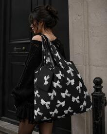 ROMWE Kawaii Bolsa de almacenamiento con estampado de lazos de moda, bolsa de compras plegable portátil de gran capacidad con monedero - Multicolor - Ver 6