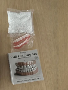 1件高品質柔軟假牙，自然舒適貼合，易於日常清潔，可重複使用全口假牙，適合老年人牙齒修復，自信笑容輔助口腔護理必需品 - 查看 5