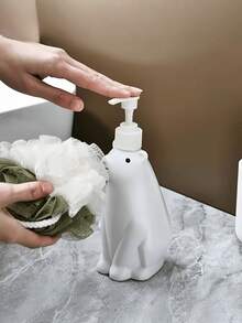 1 Peça Garrafa Dispensadora de Loção, Shampoo e Sabonete Líquido com Bomba de Pressão em Formato de Urso Fofo, Portátil, à Prova de Vazamento, Tamanho de Viagem, Recipiente de Cosméticos para Banheiro, Academia, Bolsa de Viagem, Acessório de Chuveiro - Visão 7