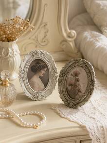 Cirelle 1pc Vintage Oval Mini Photo Frame, Floral Carved Tabletop Picture Frame, Antique Resin Portrait Holder, Vanity Shelf Decor, Vintage Baroque Oval Photo Frame, Embossed Rose Ornate Small Tabletop Picture Frame For Home Decor - default - View 1