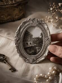 Cirelle 1pc Vintage Oval Mini Photo Frame, Floral Carved Tabletop Picture Frame, Antique Resin Portrait Holder, Vanity Shelf Decor, Vintage Baroque Oval Photo Frame, Embossed Rose Ornate Small Tabletop Picture Frame For Home Decor - default - View 3