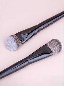 1PC Angled Concealer Brush Buildable Coverage Blending Foundation Liquid Cream Stick Makeup Tool For Flawless Finish Home Salon Professional Use - Black - View 3