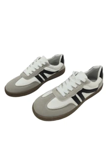 Pair Of Casual Women'S Sneakers With Flat Geometric Style And Circular Toe-Connector, Modern And Versatile - Grey - View 5