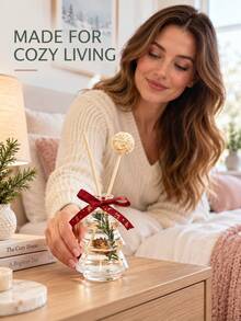 Cirelle Christmas Tree Shaped Reed,Crafted With Transparent Glass Bottle And Decorative Rattan Balls. It Releases Pleasant Scent To Fill The Room. Perfect For Tabletop Decor During Holiday Season, Suitable For Bedroom Display And Festive Gift Giving. - multicolor - View 10