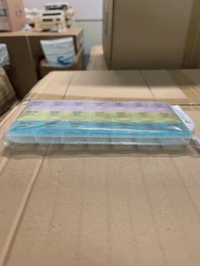 1个装 21格大容量便携式药盒 蓝黄粉色可选 7天/周药盒 带翻盖 早午晚药格 防尘清洁 旅行收纳盒 成人男女日常使用 家居办公 旅行夏季必备 - 隨機顏色 - 查看 6