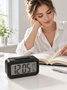 1 st modern multifunktionell digital väckarklocka med tid-, datum- och temperaturdisplay, 12/24-timmarsformat, snooze och nattlampa, skrivbordsklocka för studier och heminredning (batterier ingår ej) - flerfärgad - Visa 7