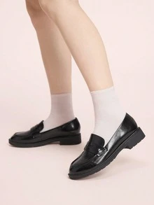 CUCCOO DOLLMOD 女款 Penny Loafer 圓頭低粗跟優雅黑色休閒通勤鞋 - 黑色1 - 查看 8