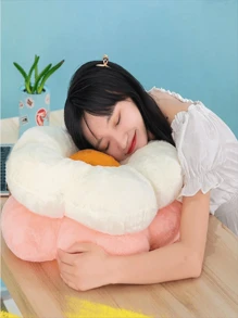 1pc Flower Shaped Throw Pillow Cushion - Multifunctional Comfortable Seat Cushion | Festive Decor Essential (Halloween/Christmas) | Suitable For Sofa, Window Seat, Reading, Leisure, Home Room Decoration