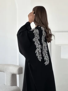1pc Women Elegant Casual Floral Embroidery Batwing Cardigan, Polyamide, Detailed Sophisticated Fabric, Vintage Floral Embroidered Long Robe Abaya, Stylish And Graceful, Modest Kaftan - Black - View 2