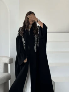 1pc Women Elegant Casual Floral Embroidery Batwing Cardigan, Polyamide, Detailed Sophisticated Fabric, Vintage Floral Embroidered Long Robe Abaya, Stylish And Graceful, Modest Kaftan - Black - View 3