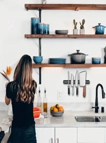 1 pièce Support magnétique puissant pour couteaux de cuisine à fixer au mur, support magnétique en métal et ABS pour ranger les couteaux. Organisateur de cuisine, ustensiles de cuisine, décoration de pièce, convient pour la cuisine, le restaurant, les fêtes, le camping, les rassemblements, cadeau pour les amis et la famille