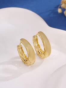 一对优雅的925纯银闪亮钻石耳环，适合女性约会、派对佩戴，是送给女士的精美珠宝，也是周年纪念礼物、女友礼物、生日礼物或约会礼物的理想之选。