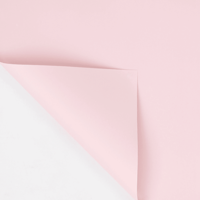 Pack de 20 pliegos de papel coreano de alta calidad para envolver ramos florales con resistencia en cada hoja, ideal para regalos, decoración floral y presentaciones especiales. Perfecto para Floristerías, eventos y detalles únicos. Disponible en diversos colores y estilos para personalizar tu creación, al gusto de tus clientes. El toque perfecto de sofisticación y estilo para embellecer tus ramos de flores y regalos, aportando un acabado profesional y distintivo en cada composición floral, ideal para ocasiones especiales como Bodas, Cumpleaños, Aniversarios y Celebraciones Diversas.