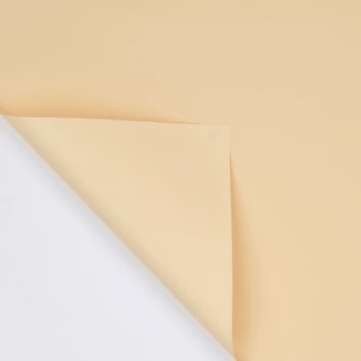 Pack de 20 pliegos de papel coreano de alta calidad para envolver ramos florales con resistencia en cada hoja, ideal para regalos, decoración floral y presentaciones especiales. Perfecto para Floristerías, eventos y detalles únicos. Disponible en diversos colores y estilos para personalizar tu creación, al gusto de tus clientes. El toque perfecto de sofisticación y estilo para embellecer tus ramos de flores y regalos, aportando un acabado profesional y distintivo en cada composición floral, ideal para ocasiones especiales como Bodas, Cumpleaños, Aniversarios y Celebraciones Diversas.