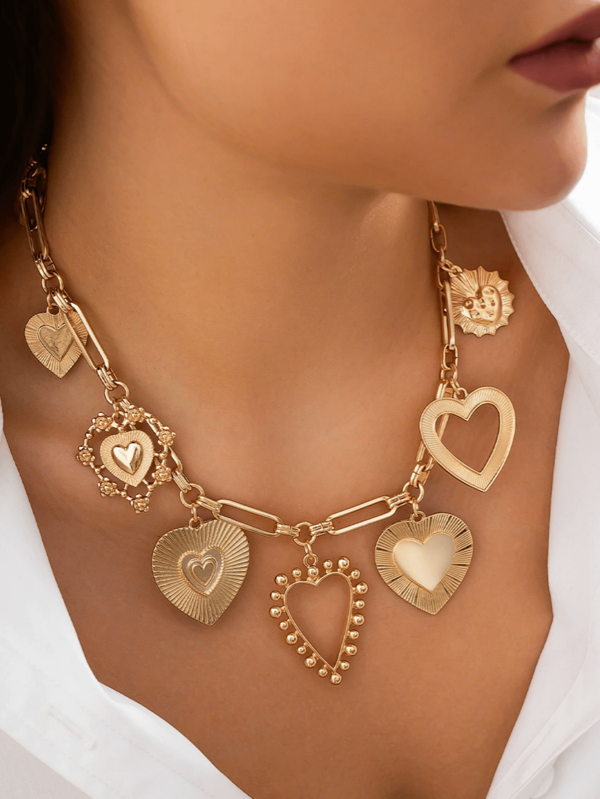 Collar con colgante de aleación con forma de corazón, estilo europeo y americano