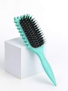 قطعة واحدة من المشط، مصنوعة من سيقان النيلون والحنطة السوداء، هدية مثالية لعيد الحب. إنها تُبرز وظيفة تدليك ويمكن استخدامها على الشعر الجاف والرطب لإزالة الشعر من العقدة. مدمجة ومريحة، يسهل حملها