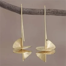 1 Pair Vintage Minimalist Spiral Asymmetrical Design Earrings, Suitable For Women's Daily Wear And Gift-Giving, All Seasons - Yellow Gold - View 2