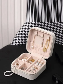 1 pieza Caja de almacenamiento de joyas en miniatura, estuche de exhibición, organizador de joyas de viaje con cremallera para aretes, collares y anillos, caja de joyas de cuero, mini almacenamiento de anillos y collares, adecuado como regalo de San Valentín, Navidad, Halloween, Año Nuevo para ella, niña, novia - Versión mejorada con función anti-polvo y anti-oxidación, caja de accesorios compacta y portátil para lápiz labial, reloj