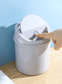 1pc Desktop Plastic Rocker Lid Trash Can, Household Mini Trash Can, Creative European Style, Paper Basket With Lid On Living Room TableA Small-Sized, Mini Plastic TrashCan With A Swing-Top Lid, Suitable For UseOn Household Tables. This LiddedWastebasket Doesn't Require Electricity AndIs Perfect For The Living Room, Tea Area,Office,Bedside Table,Bathroom, Bedroom,And Home In General