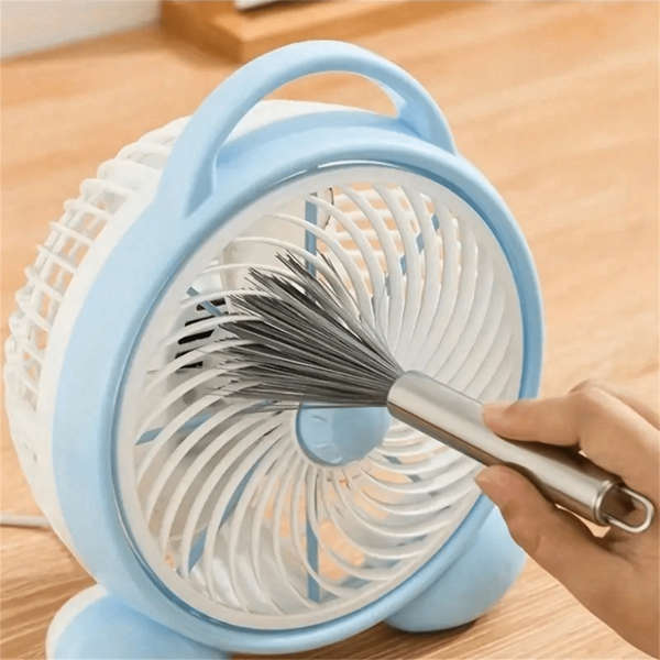 1 pieza Cepillo de limpieza multiusos de mango largo, de acero inoxidable, plumero flexible para ventiladores de techo, de escritorio y de pie, herramienta eficiente de eliminación de polvo para el hogar y la oficina, durable y lavable, cepillo de limpieza de ventiladores que llega a espacios estrechos para una limpieza exhaustiva, mantiene los ventiladores libres de polvo y mejora la calidad del aire.