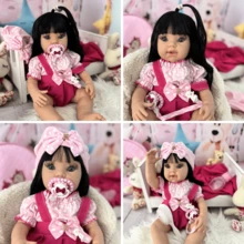Boneca Menina Bebê Reborn Silicone Com Itens Exclusivos - Rosa Bebê - Visão 4