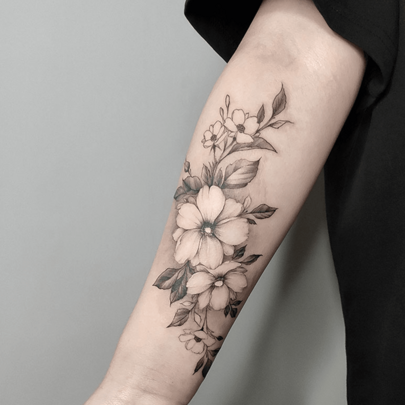 Flower Temporary Tattoo On Inner Forearm, Realistic & Long-Lasting, Gradually Appears, Lasts 7-15 Days, Water-Resistant & Abrasion-Proof