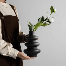 1 pièce Vase à fleurs en résine, vase de style européen moderne convenant à la salle à manger, au salon, à la table de mariage, à la décoration de la maison. Vase rond blanc laiteux, vase décoratif bohème pour fleurs
