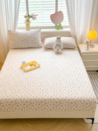 1pc Floral Print Bed Skirt, Mattress Cover, Soft & Comfortable Bedroom Bedding, Dust-Proof & Non-Slip Fitted Sheet, Suitable For All Seasons, Fits Twin, Full, Queen, King Size Bed, Machine Washable (No Pillow Case Included)