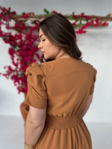 Long Loose Party Dress With Short Sleeves And V-Neckline - Camel - View 6