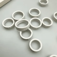 一套通用12个戒指尺寸套件，用于参考测量，适合尺寸匹配，可佩戴的戒指测量工具，让您更轻松地找到适合自己的戒指尺寸，以及可重复使用的戒指测量设备 - 白色 - 查看 6