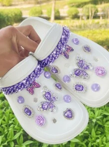 20 sztuk/zestaw fioletowych akcesoriów do dekoracji butów ogrodowych, w tym akrylowe cyrkonie, dekoracje motyli, łańcuszki, odpinane ozdoby odpowiednie do pustych butów sandałowych