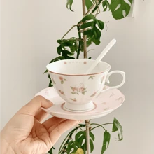 Conjunto de Xícara e Pires de Café Cerâmica Rosa Coelho 250ml, Conjunto de Chá da Tarde Vintage Estilo Coreano Fofo e Feminino