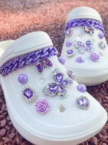 20 sztuk/zestaw fioletowych akcesoriów do dekoracji butów ogrodowych, w tym akrylowe cyrkonie, dekoracje motyli, łańcuszki, odpinane ozdoby odpowiednie do pustych butów sandałowych