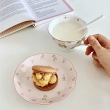 Conjunto de Xícara e Pires de Café Cerâmica Rosa Coelho 250ml, Conjunto de Chá da Tarde Vintage Estilo Coreano Fofo e Feminino