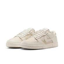 Nike Dunk LOW Comfortable And Versatile Non-Slip Wear-Resistant Low-Top Sneakers For Women White And Pink