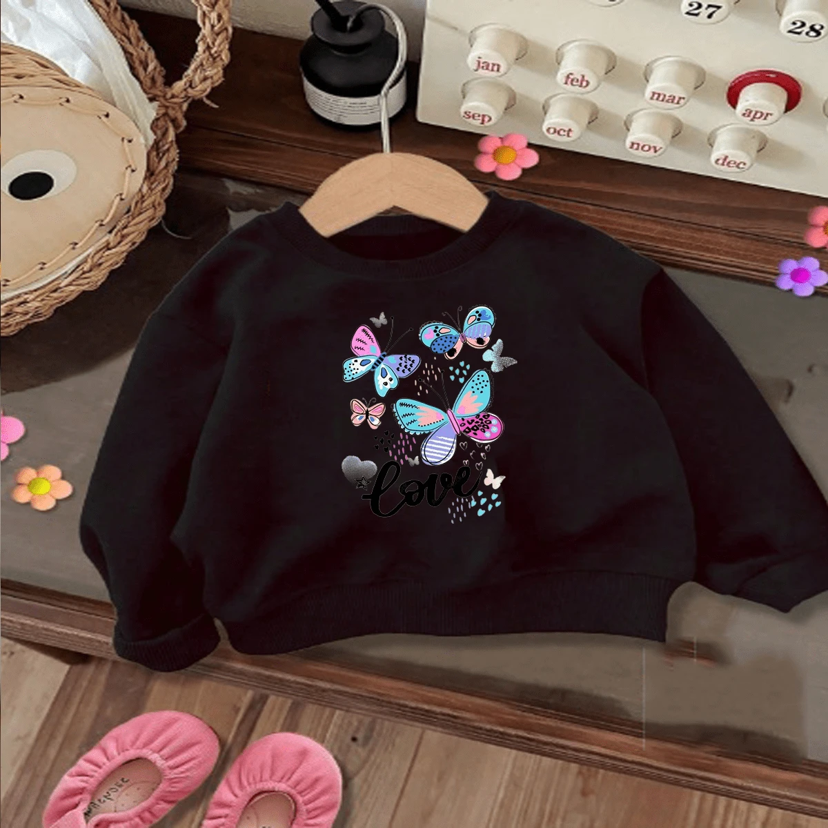 Moletom Gola Redonda Infantil Criança Juvenil Bebê Unissex Algodão100% Passeio Casual  Love Borboletas Azuis - Preto - Visão 1