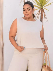 Conjunto Feminino em Linho Plus Size e Slim Alfaiataria Social M G G1 G2 Calça Pantalona e Blusa Elegante Confortável Look Social Elegante Verão - Bege - Visão 4