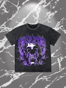Hip Hop Fashion Street High Street Y2K Lightning Purple Skull Letter Pattern Printed 230g Washed Cotton T-Shirt, Single Piece, Men's High-Quality Printed Washed Cotton Retro Fashion Brand Loose Casual Black T-Shirt, Suitable For Outdoor Wear In All Seasons, With A Certain Thickness, Daily Wear And Friend Gifts, Back To School Gifts - 黑色 - 查看 1