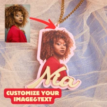 客製化多色亞克力照片項鏈，應用切割技術，可個性化定制名字照片項鏈、照片吊墜、照片墜飾，讓家庭紀念照片個性化呈現 - Gold Text And Pink - 查看 2