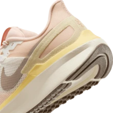 Nike Air Zoom Structure 25 舒适防滑耐磨低帮休闲跑步鞋 女款米色 HV5987-121