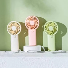1 pieza Mini ventilador con una velocidad de viento y cuerda colgante - Regalo de fiesta (Pilas no incluidas, se deben comprar por separado) para verano y para uso al aire libre, deportes, viajes, cocina, dormitorio, escuela, oficina, y para mujer, hombre, niños, adultos, verano, viajes, accesorios de viaje