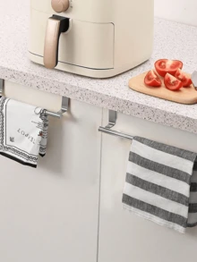 1个不锈钢门后毛巾架，厨房浴室门后毛巾杆挂钩，无需钻孔即可悬挂收纳，适用于多种场景，例如厨房（悬挂抹布、洗碗巾、手巾等）、浴室（悬挂毛巾、浴巾、面巾等）、卧室（悬挂小件衣物、围巾、袜子等），有效利用门后空间，让您的家更整洁。浴室配件 浴室工具