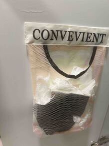 1 pieza Estantería para almacenamiento de bolsas de basura de cocina montada en la pared, capacidad grande, red de almacenamiento de bolsas de plástico con