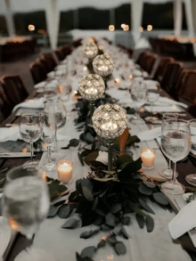 Juego de 3 portavelas de cristal y metal dorados, candelabros de cristal para velas de té, altos candelabros de cristal para votivas, elegante soporte de cristal para velas como centro de mesa para comedor, decoración de bodas, decoración de habitación, regalos - Multicolor - Ver 6