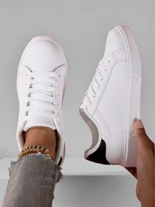 Baskets plates blanches sans lacet pour femmes, semelle souple, antidérapante, minimaliste, légère, décontractée, pour étudiante, extérieur, course, mode, polyvalente