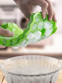 1pc Silicone Ice Mold, Creative Honeycomb Shaped Ice Tray, 37 Grids With Lid To Prevent Dust & Odor Cross-Contamination, Easy Release, Suitable For Home Refrigerator Ice Box - Multicolor - View 2